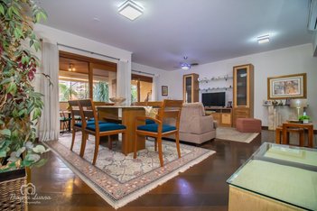 apartment em Rua Carlos Trein Filho, Auxiliadora - Porto Alegre - RS