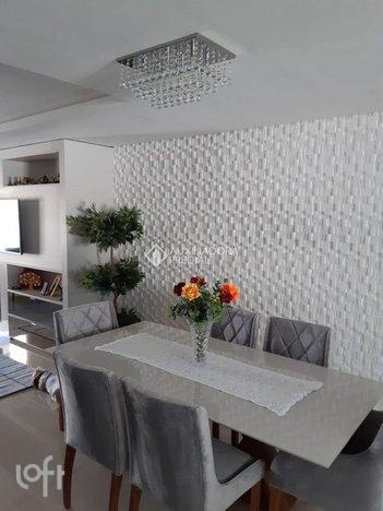 house em Donario Neves da Silveira, Mário Quintana - Porto Alegre - RS