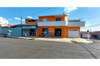 house em Rua Luzia de Masseno Pontes, Jardim Planalto - Botucatu - SP