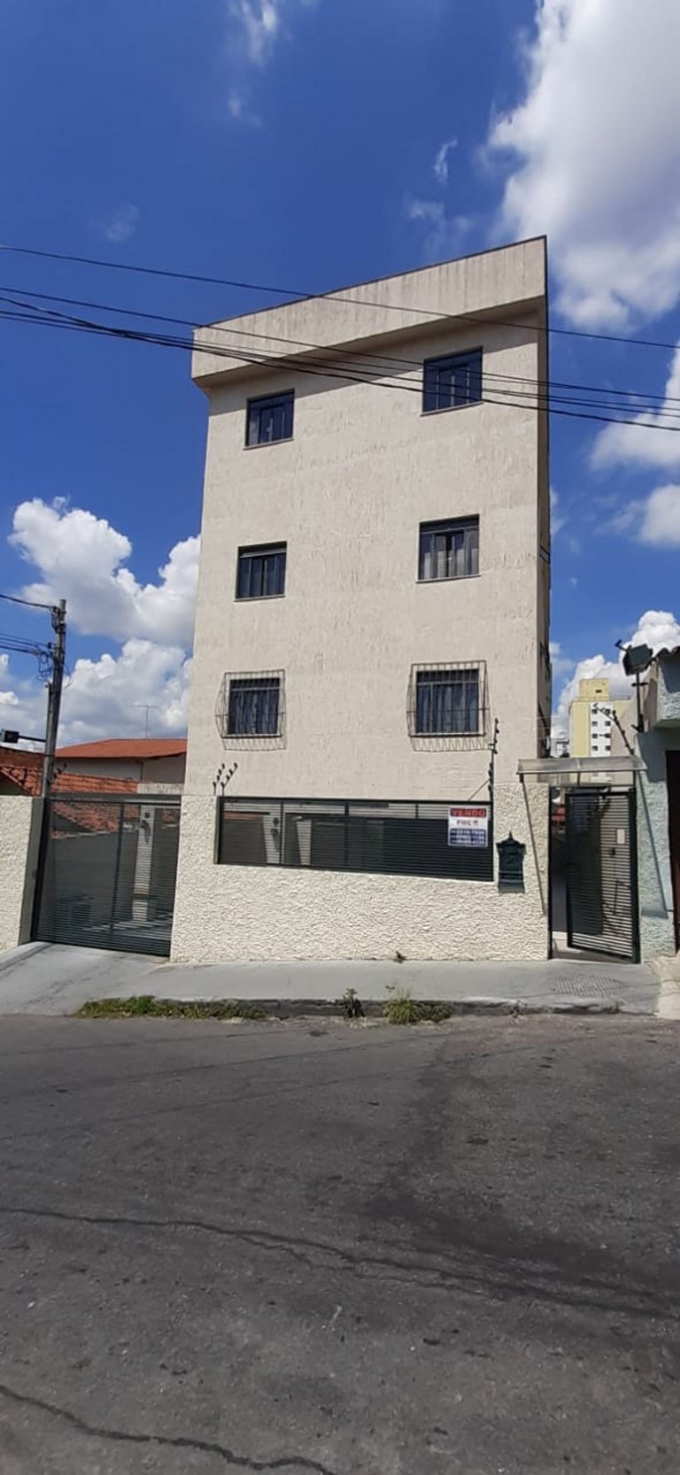 Condomínio Edifício Rosalina Rua Geraldo Menezes Soares, 800, Sagrada