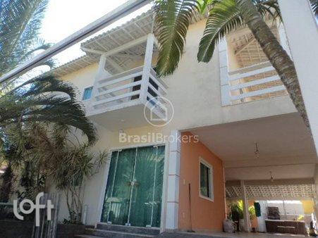 Rua do Guriri - facade01.jpg