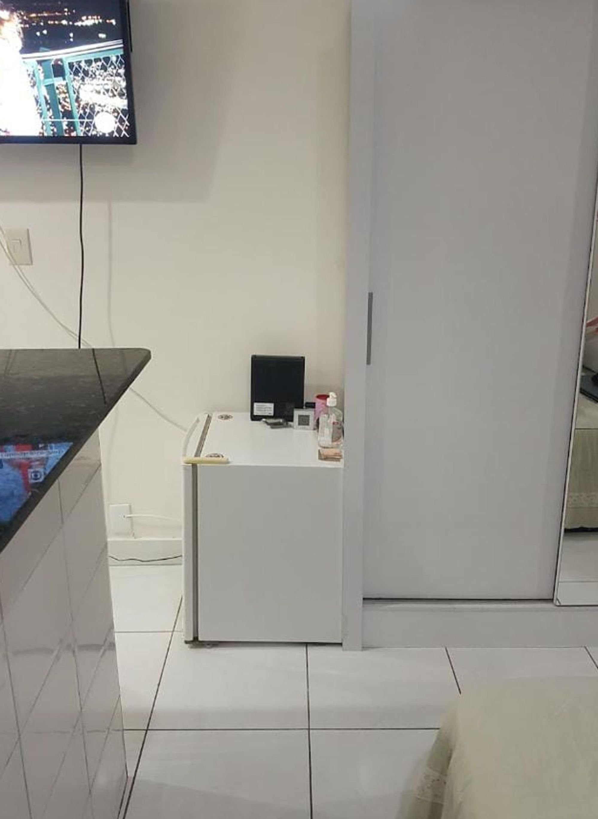 Apartamento 1 quarto, sem vaga, Avenida Nossa Senhora de Copacabana, Copacabana, RJ por R 315.
