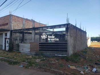 commercial_building em QN 325 Conjunto B, Samambaia Norte (Samambaia) - Brasília - DF