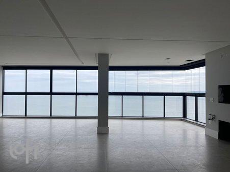 ru 250 - facade01.jpg