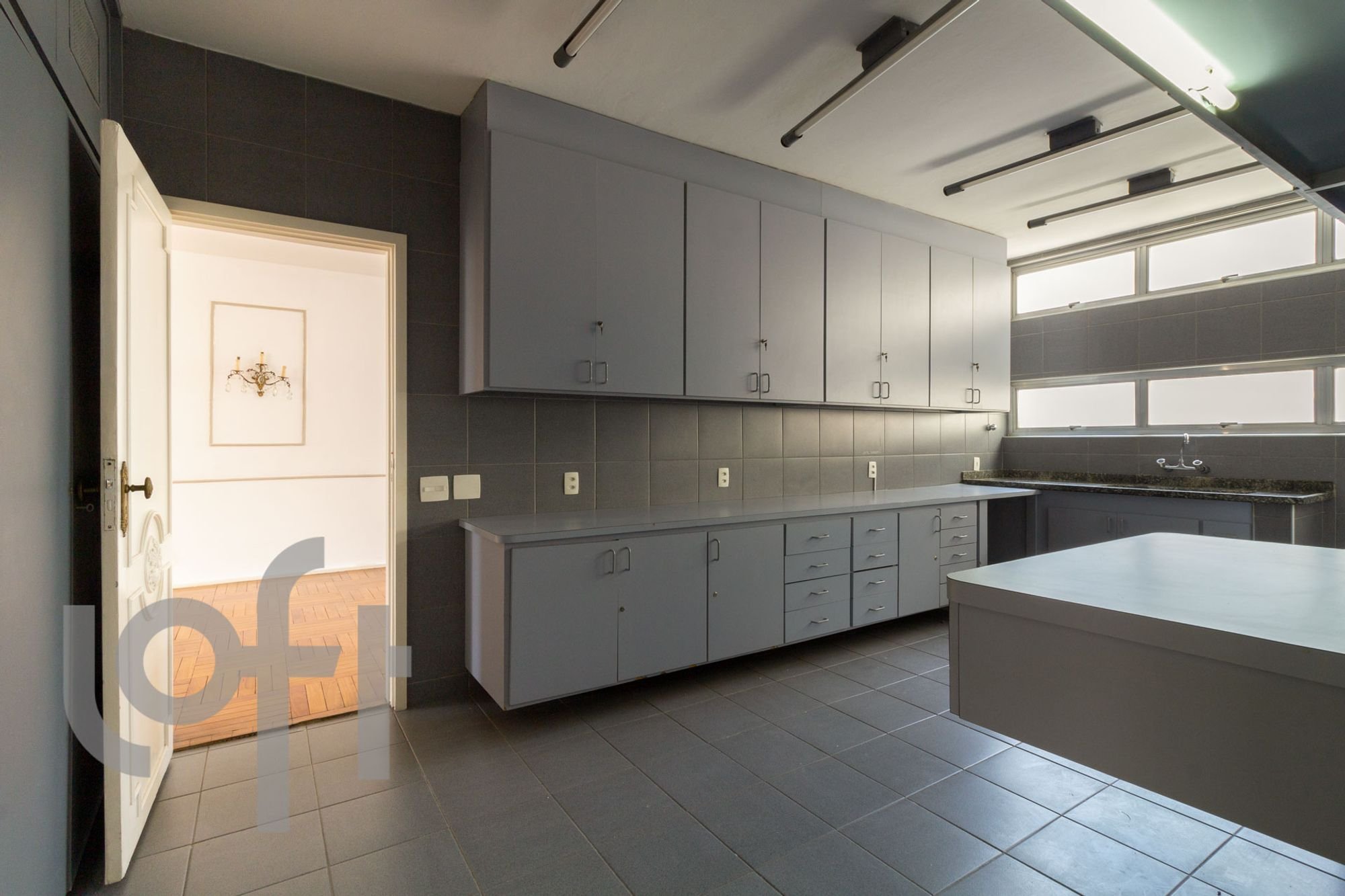 Apartamento para Venda por R$3.000.000,00 com 240m², 3 dormitórios e 1 vaga - Santa cecília, São paulo / SP