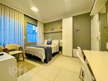 apartment em Rua General Câmara, Centro Histórico - Porto Alegre - RS