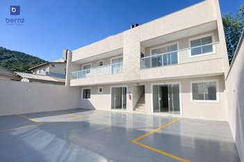 apartment em Rua Monte Pitangueira, Monte Alegre - Camboriú - SC