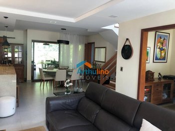 house em Estrada dos Pinheiros, Chácara dos Junqueiras - Carapicuíba - SP