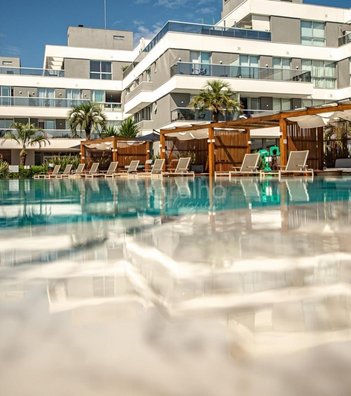apartment em Avenida dos Búzios, Jurerê Internacional - Florianópolis - SC