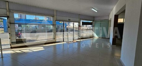 business em Avenida João Naves de Ávila, Carajás - Uberlândia - MG