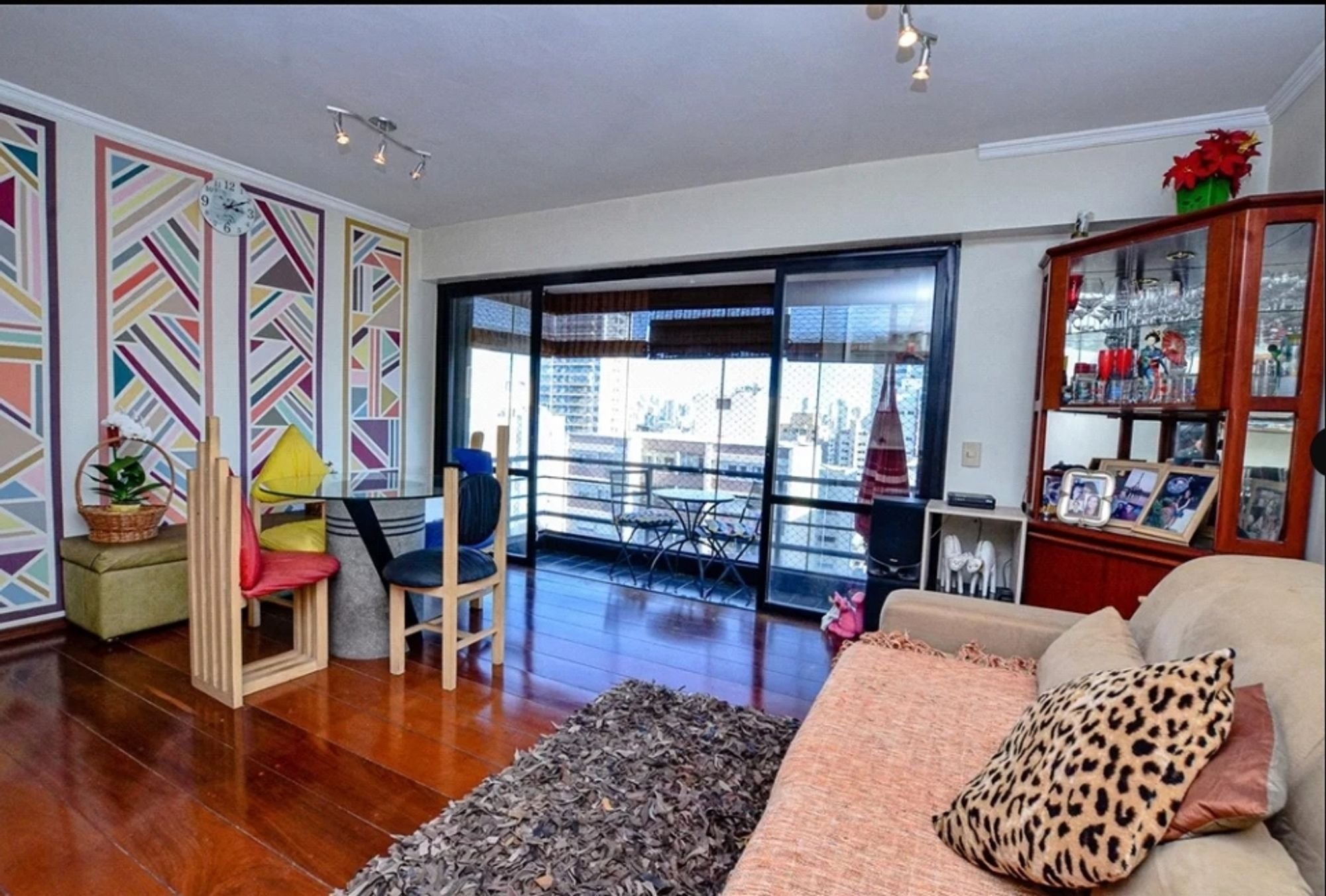 Apartamento para Venda por R$920.000,00 com 86m², 3 dormitórios e 2 vagas - Vila olímpia, São paulo / SP