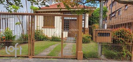 house em Rua Francisco Ferrer, Rio Branco - Porto Alegre - RS