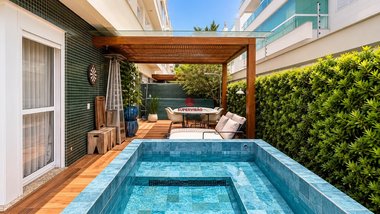 apartment em Rua das Piraúnas, Jurerê Internacional - Florianópolis - SC