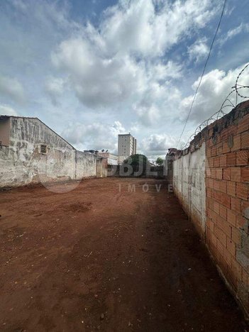 land_lot em Rua Augusto Machado, Luizote de Freitas - Uberlândia - MG