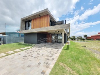 house em Avenida Paraguassu, Centro - Xangri-Lá - RS