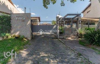 house em Pereira Neto, Cavalhada - Porto Alegre - RS