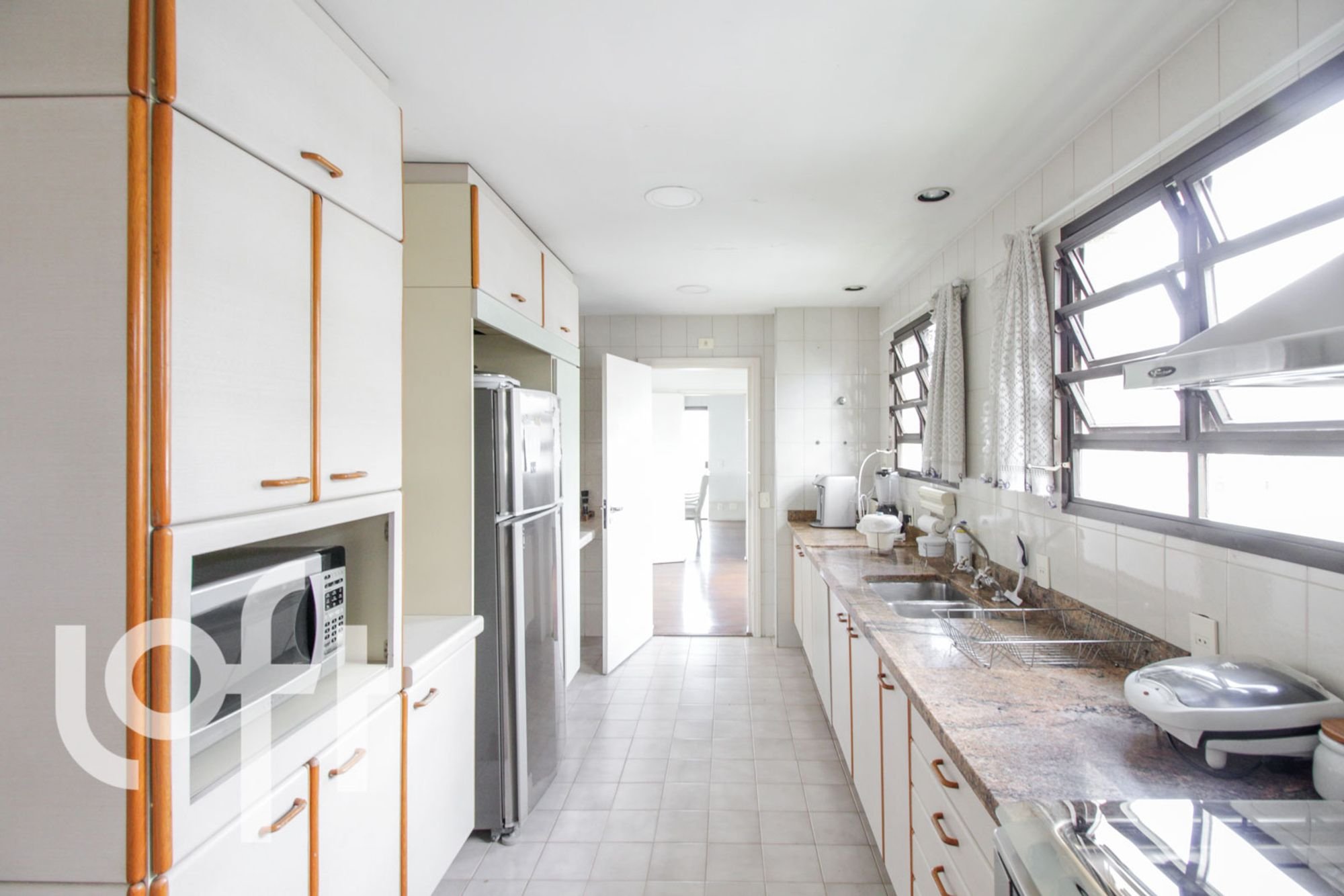 Apartamento para Venda por R$3.000.000,00 com 213m², 3 dormitórios e 3 vagas - Higienópolis, São paulo / SP
