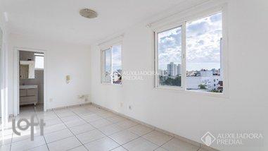 apartment em Rua Oito de Julho, Jardim Botânico - Porto Alegre - RS