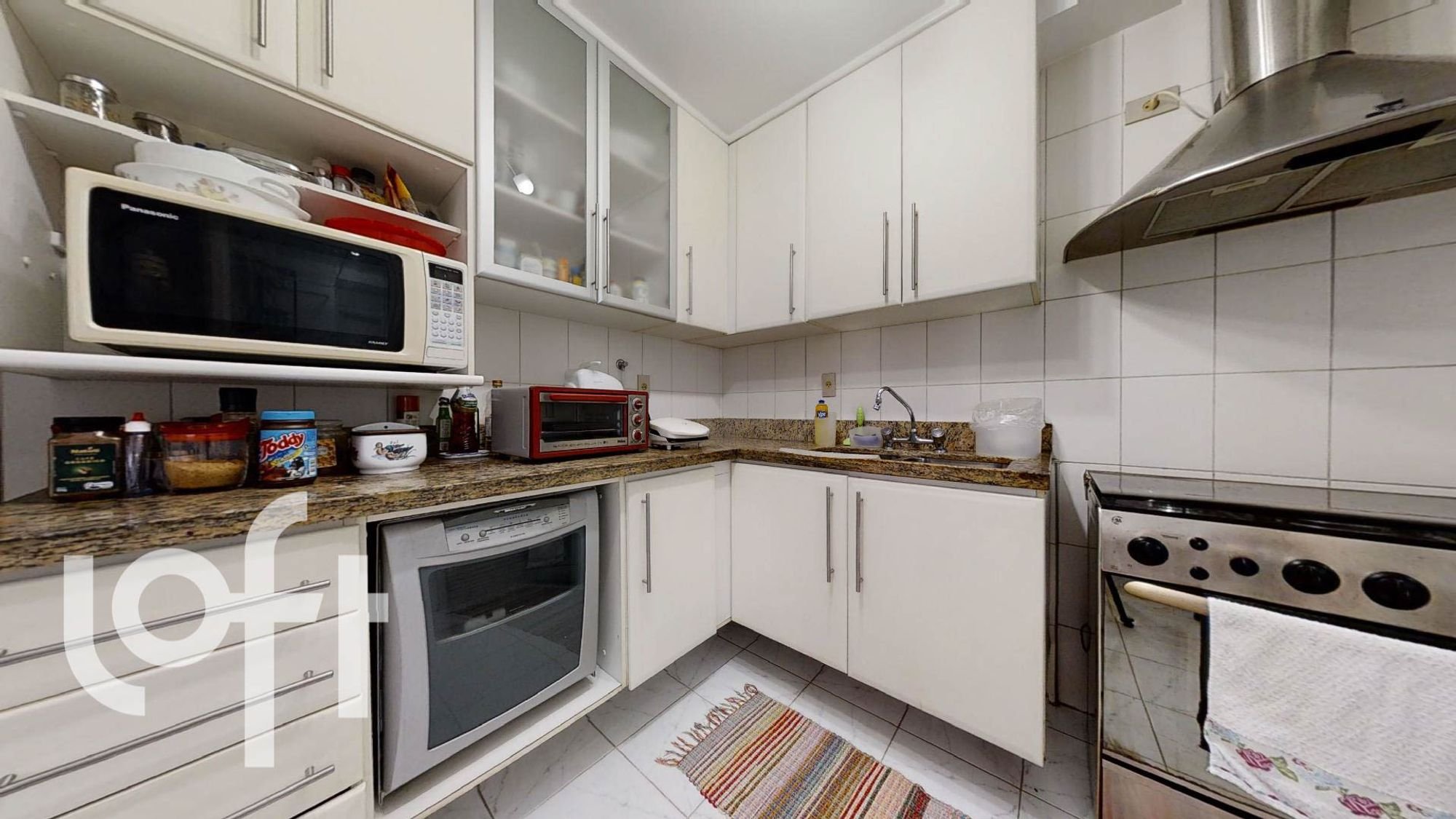 Apartamento para Venda por R$1.300.000,00 com 170m², 3 dormitórios e 3 vagas - Real parque, São paulo / SP