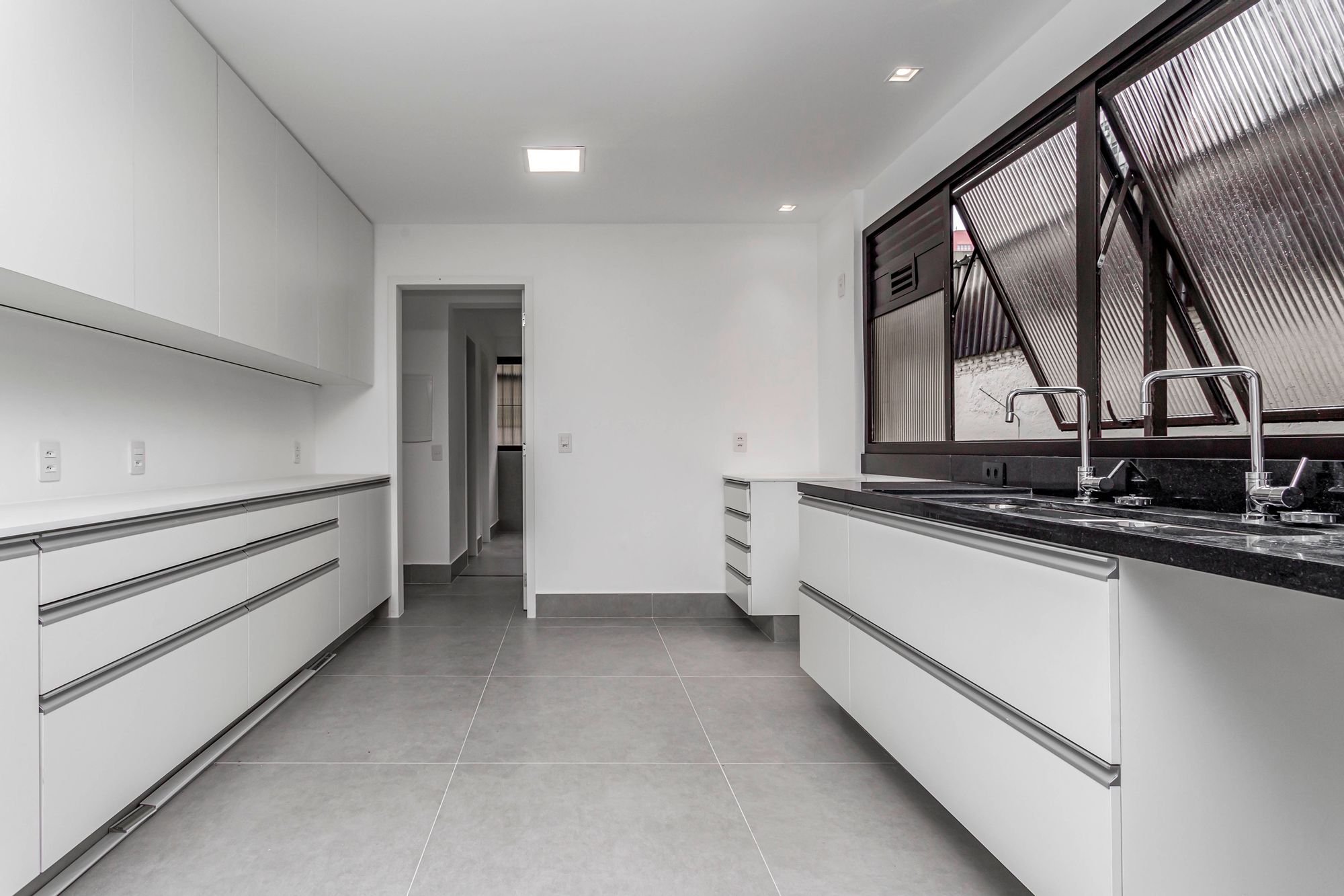 Apartamento para Venda por R$3.650.000,00 com 258m², 3 dormitórios e 3 vagas - Jardim paulista, São paulo / SP