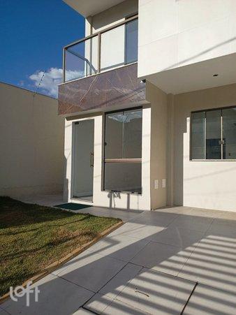Virgílio de Melo Franco - facade02.jpg