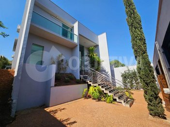house em Alameda Marília de Dirceu, Jardim Inconfidência - Uberlândia - MG