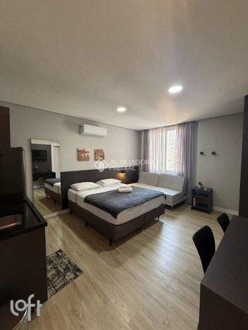 apartment em Rua Senhor dos Passos, Centro - Porto Alegre - RS