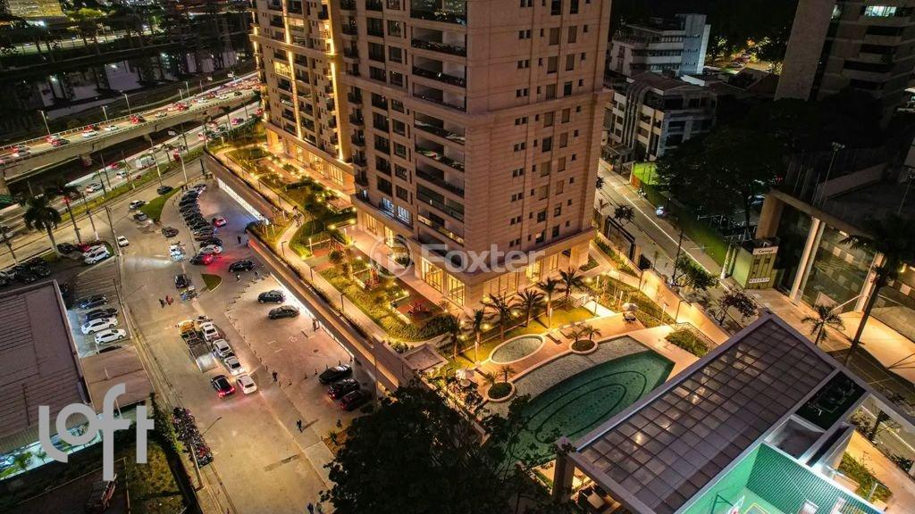 predio-moderno-com-piscina-e-jardim