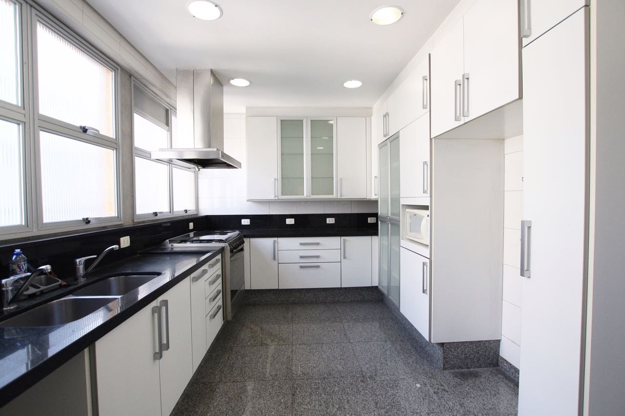 Apartamento para Venda por R$3.780.000,00 com 307m², 4 dormitórios e 3 vagas - Jardim paulista, São paulo / SP