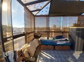 apartment em Rua Teixeira de Freitas, Santo Antônio - Porto Alegre - RS