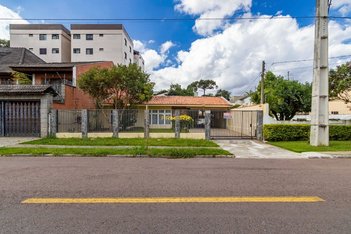 house em Rua Pretextato Taborda Júnior, Santa Quitéria - Curitiba - PR