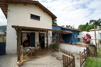house em Rua Rosalina Roncon Frediani, Taquaral - Ubatuba - SP