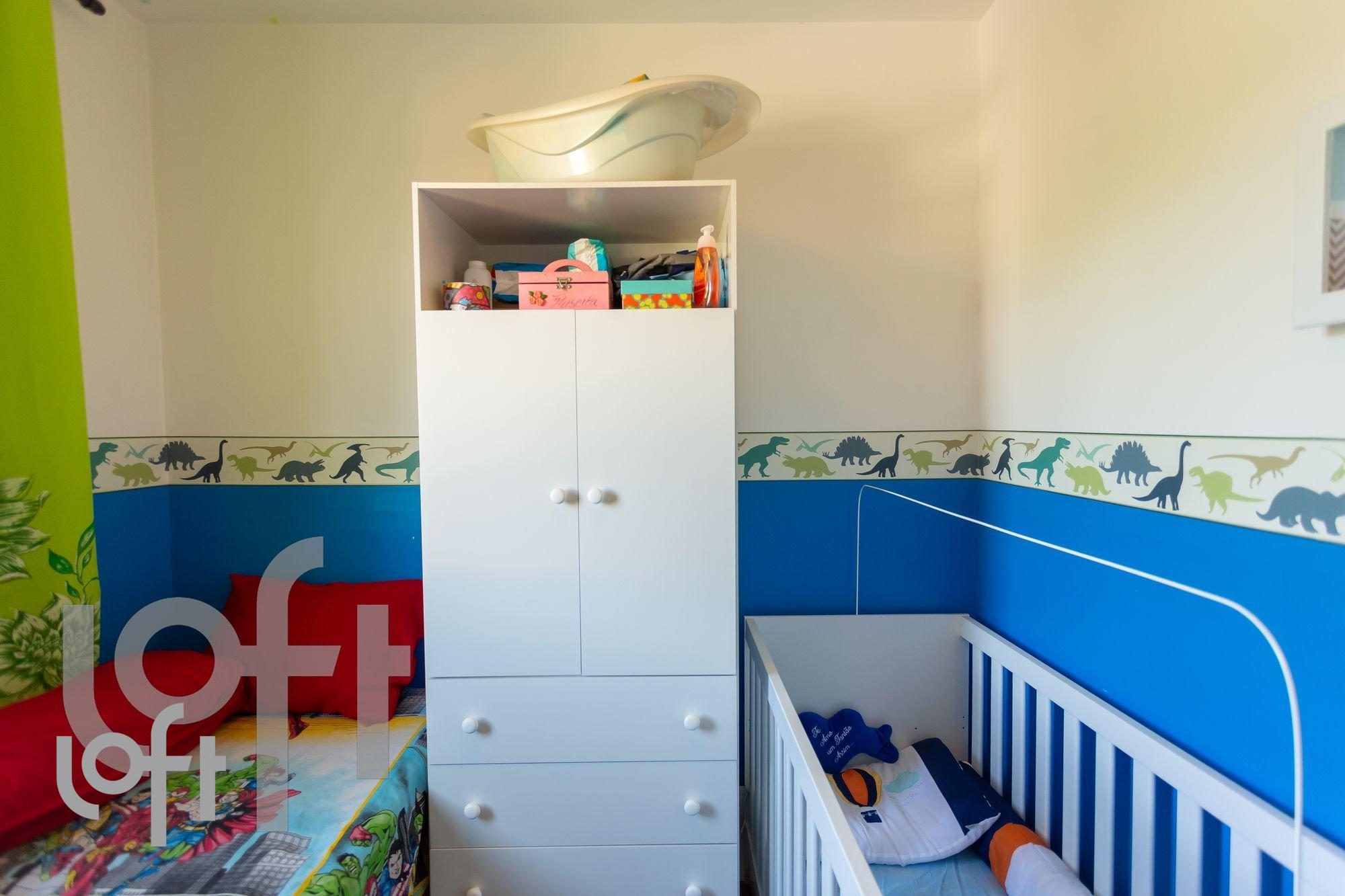 MASTER_BEDROOM