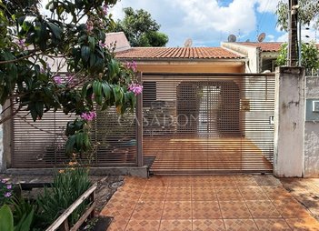 house em Rua Toledo, Loteamento Madrid - Maringá - PR