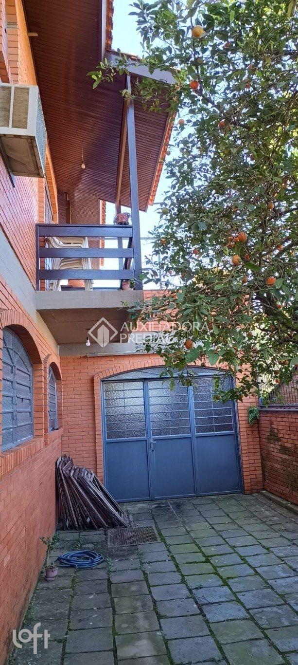 2- FACHADA LATERAL - DIREITA