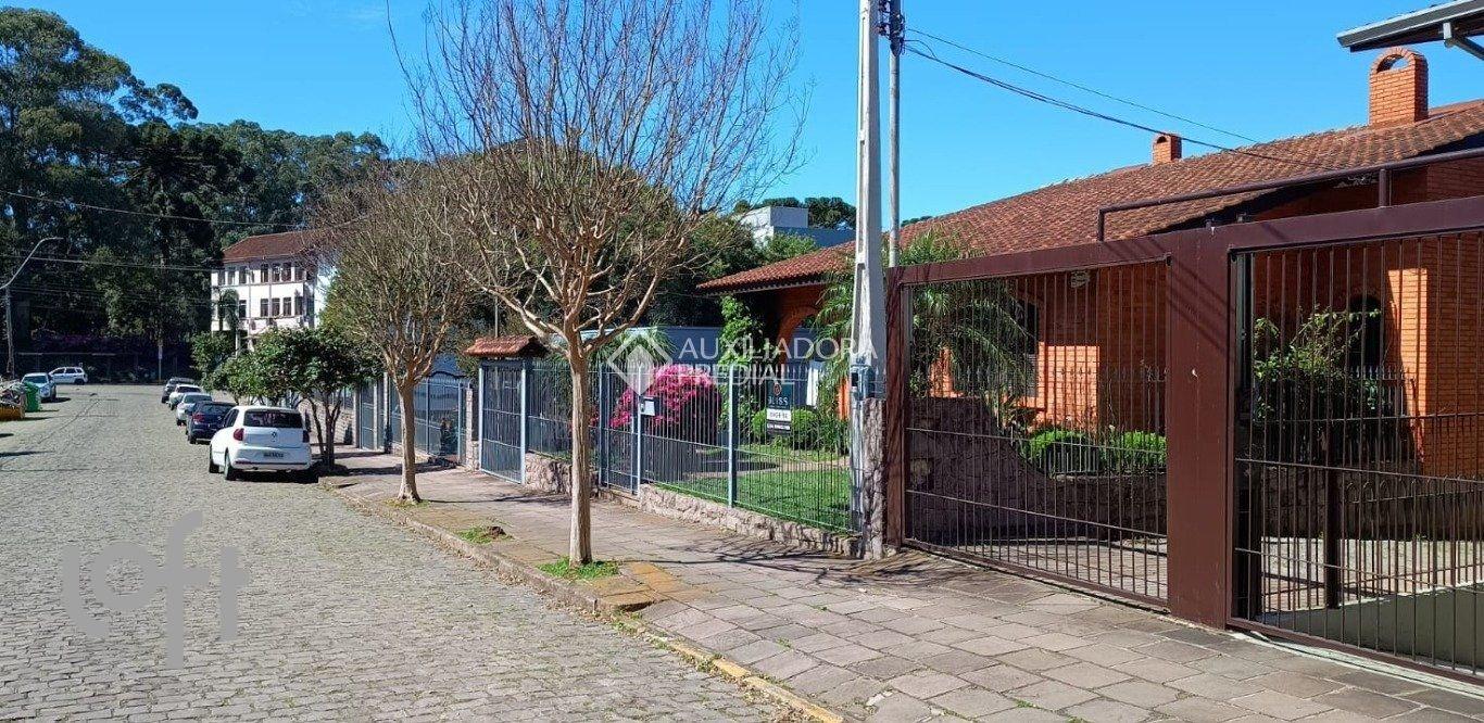 3-FACHADA FRENTE - 50 MTS.