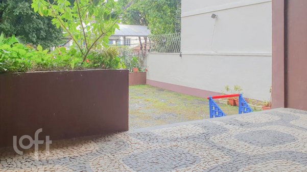 Rua Alfredo Pinto - facade07.jpg