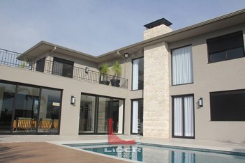 house em Rua dos Jacarandás, Condomínio Terras de Santa Cruz - Bragança Paulista - SP