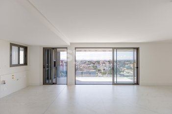 apartment em Rua Guilherme Pugsley, Água Verde - Curitiba - PR