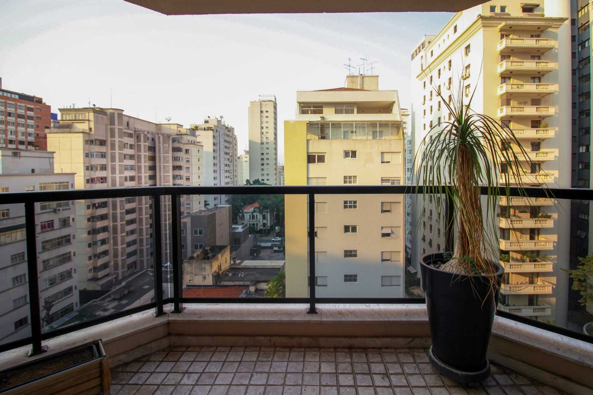 Apartamento para Venda por R$3.150.000,00 com 180m², 3 dormitórios e 4 vagas - Higienópolis, São paulo / SP