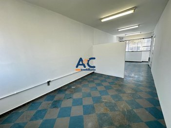 industrial em Adolpho de Oliveira Portela, Paquetá - Belo Horizonte - MG