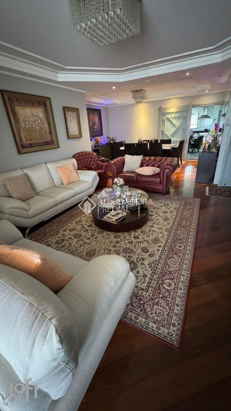 4cd71df2-fc46-4e3d-96f3-7bb5570f1397