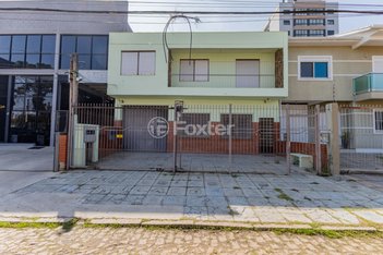 industrial em Travessa Afonso Mabilde, Santa Maria Goretti - Porto Alegre - RS