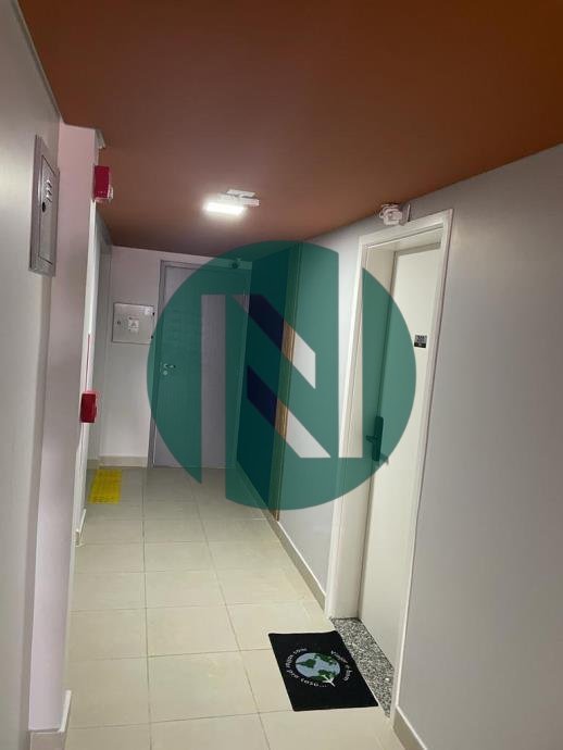 031_hall.jpg