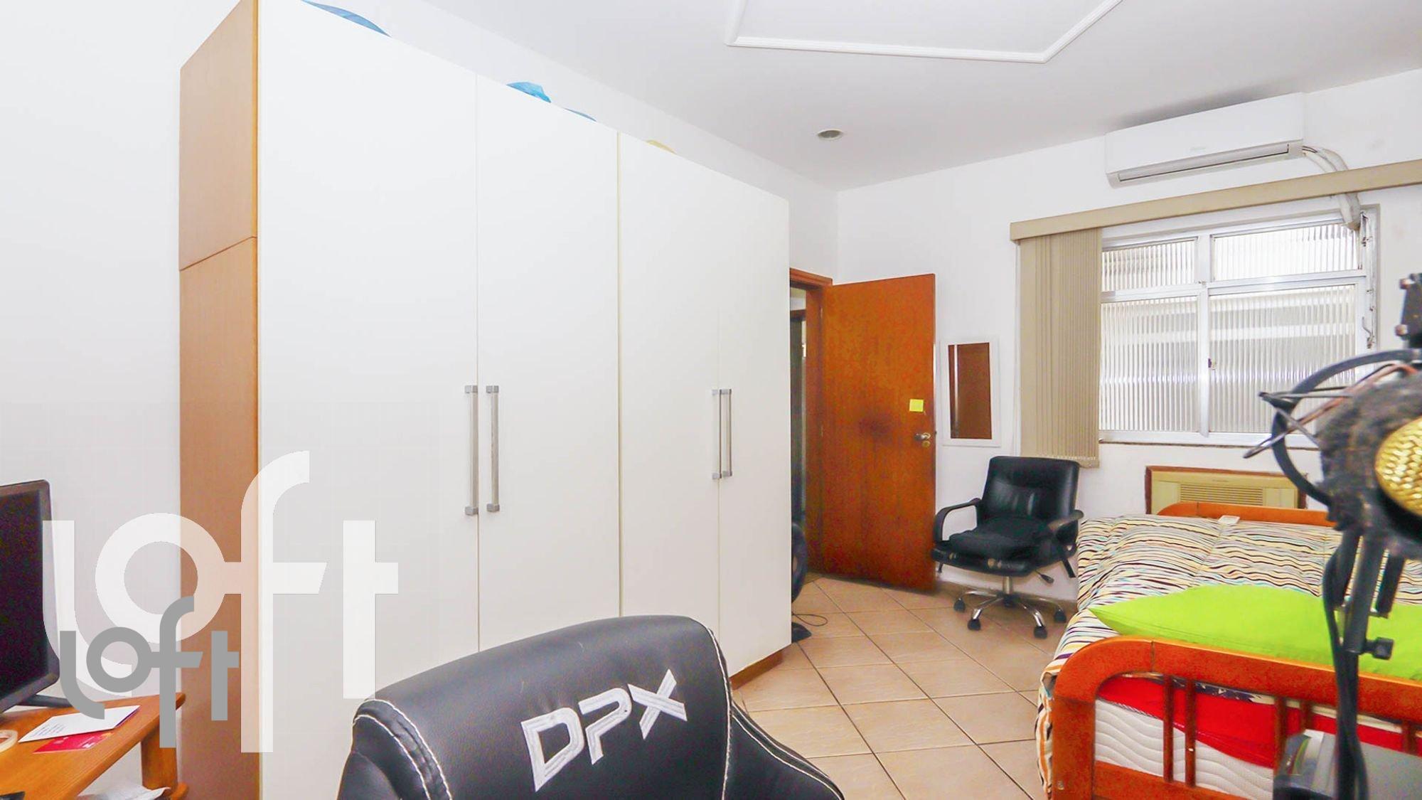 MASTER_BEDROOM
