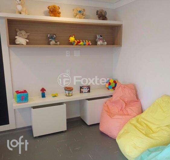 quarto-infantil-aconchegante-com-pufes-coloridos