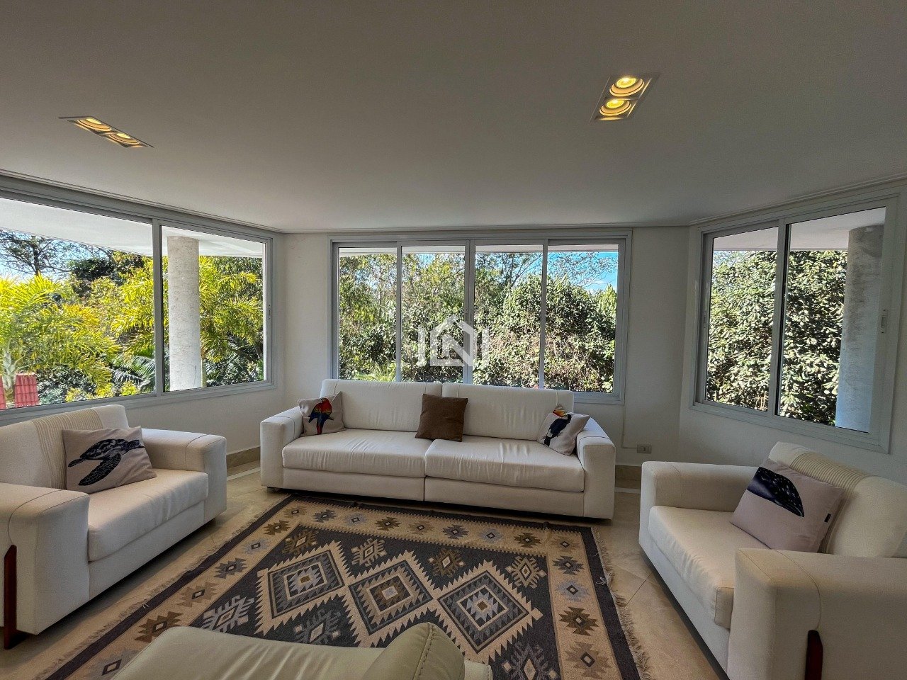 casa à venda ou locação no condominio Palos Verdes -  sala de estar