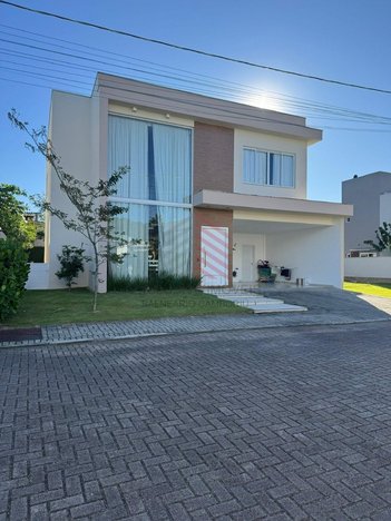 house em Rua Emanuel Rebelo dos Santos, Barra - Balneário Camboriú - SC
