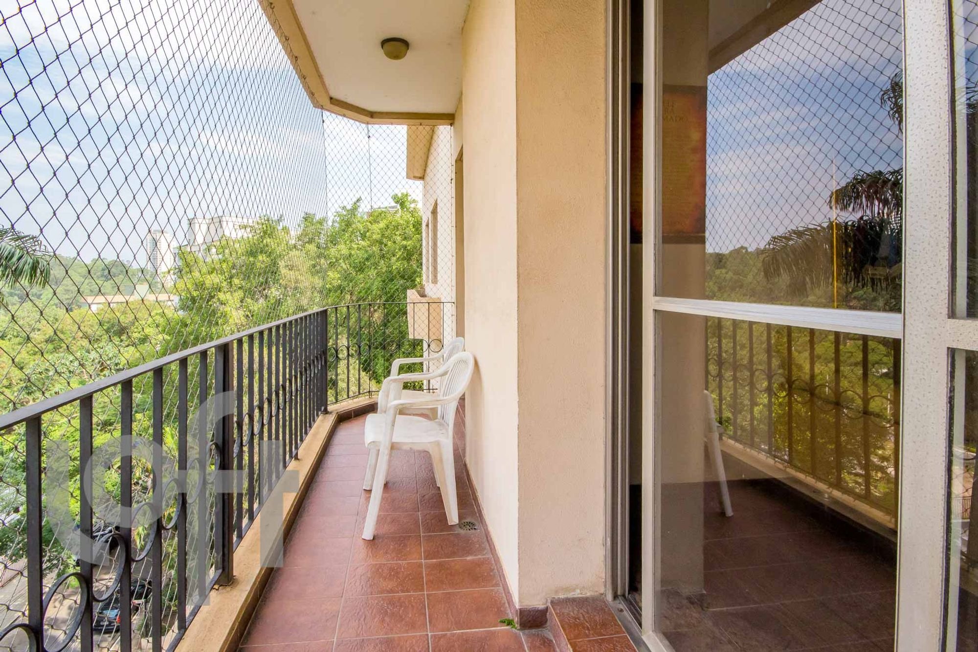 Apartamento para Venda por R$700.000,00 com 147m², 4 dormitórios e 3 vagas - Vila andrade, São paulo / SP