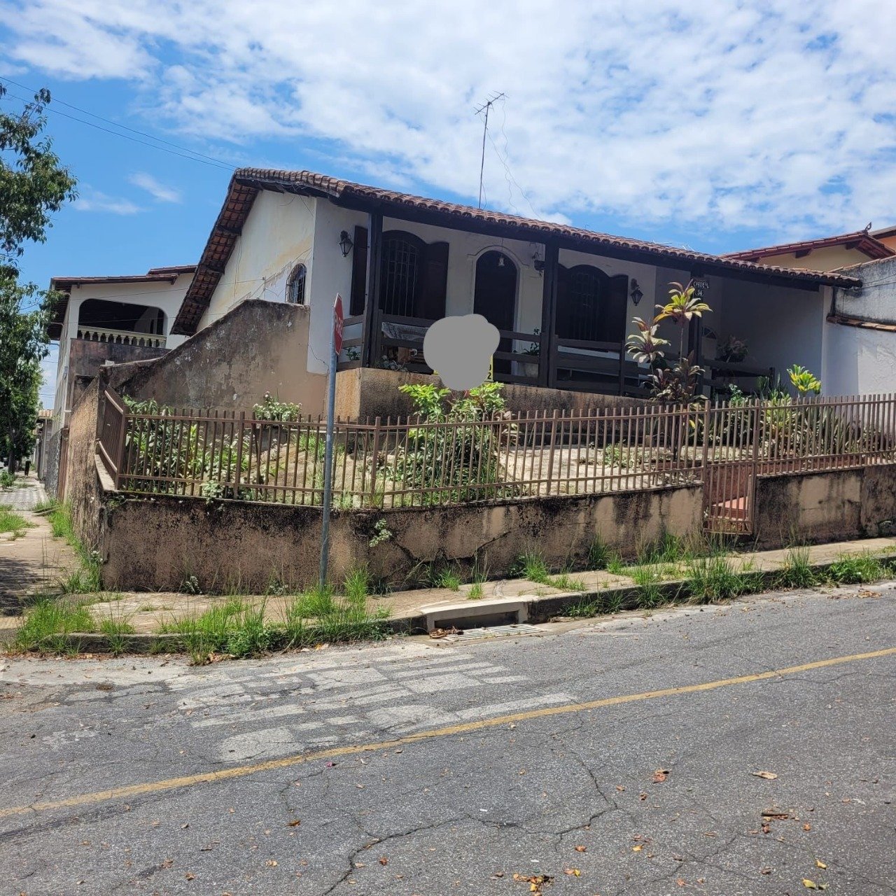 Casa com 3 quartos — Alípio de Melo, Belo Horizonte
